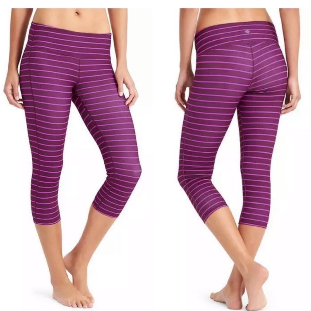 EUC Athleta Stripes Chaturanga Capri 1X purple